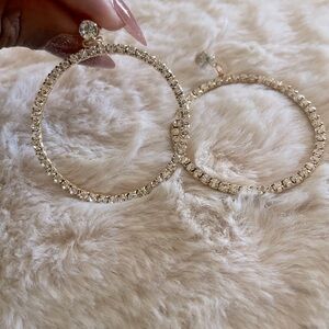 Elegant Gold Hoop Earrings